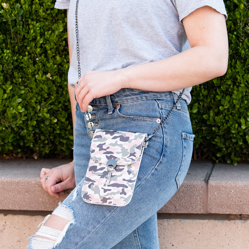 Colorado Crossbody Touch Screen Purse – SaveTheGirls